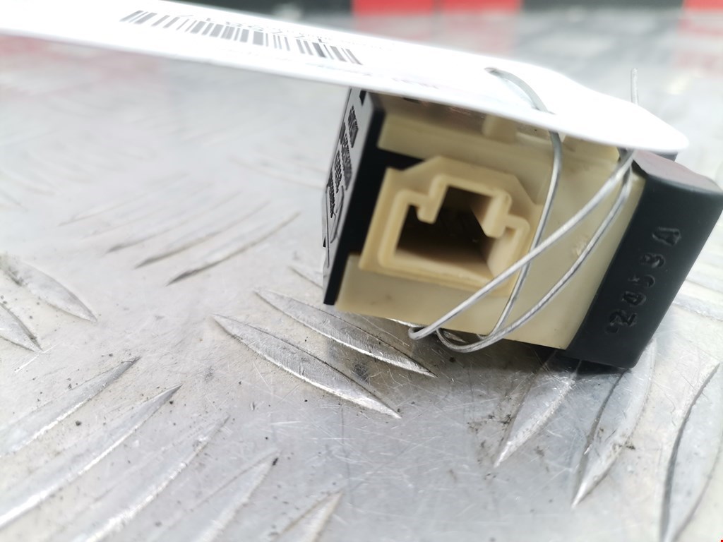 Кнопка центрального замка CHRYSLER 300 M 300M 1998-2004