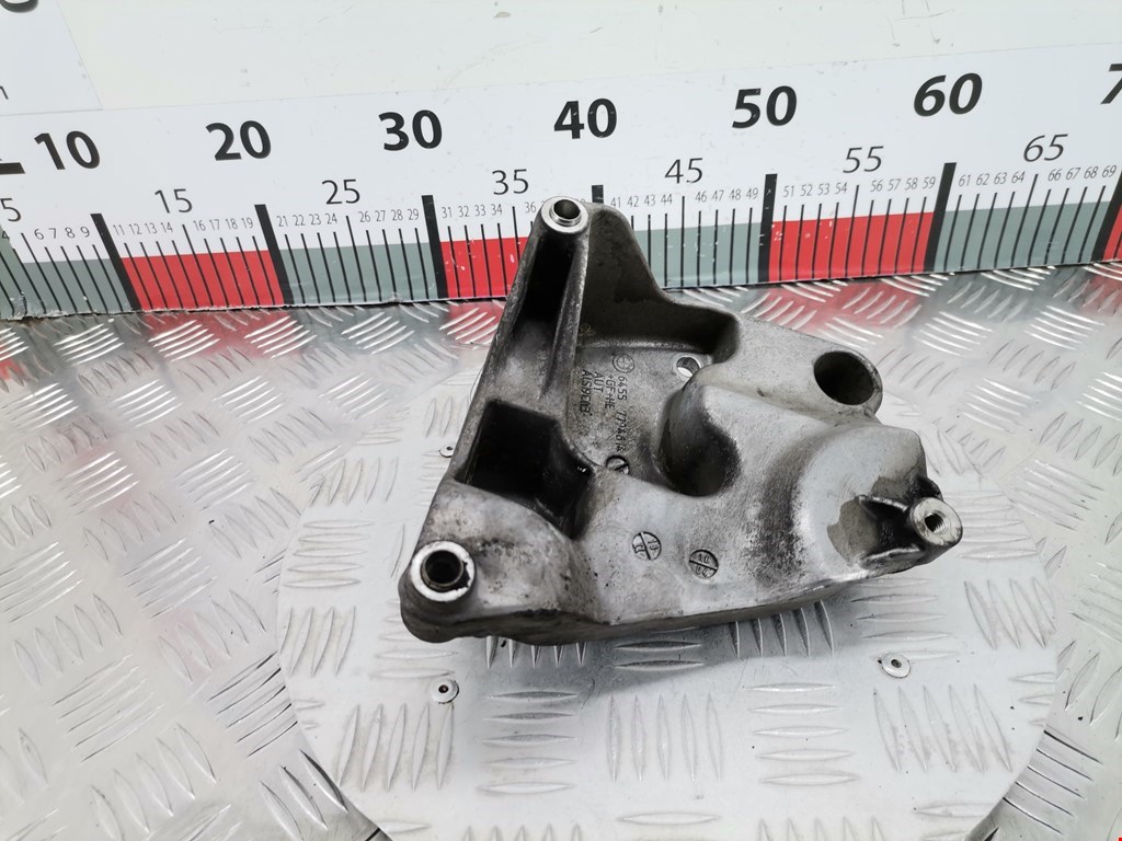 Кронштейн кондиционера BMW X3 E83 2003-2010