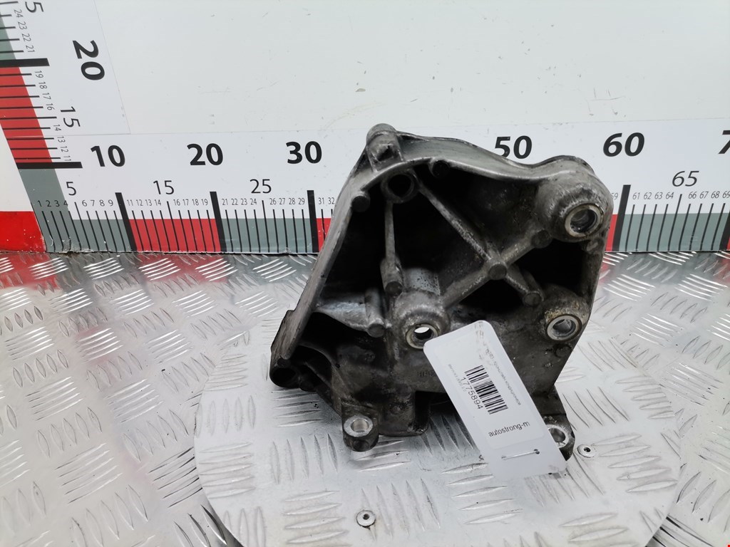 Кронштейн кондиционера BMW X3 E83 2003-2010