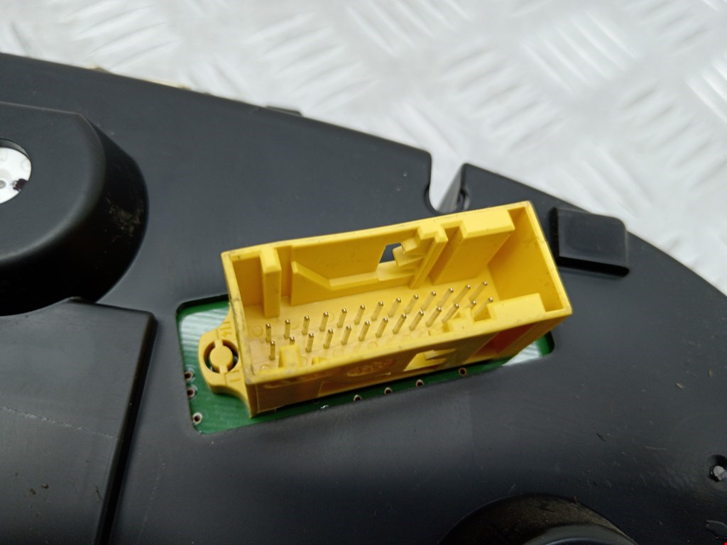 Панель приборов (щиток) PEUGEOT 308 2007-2015