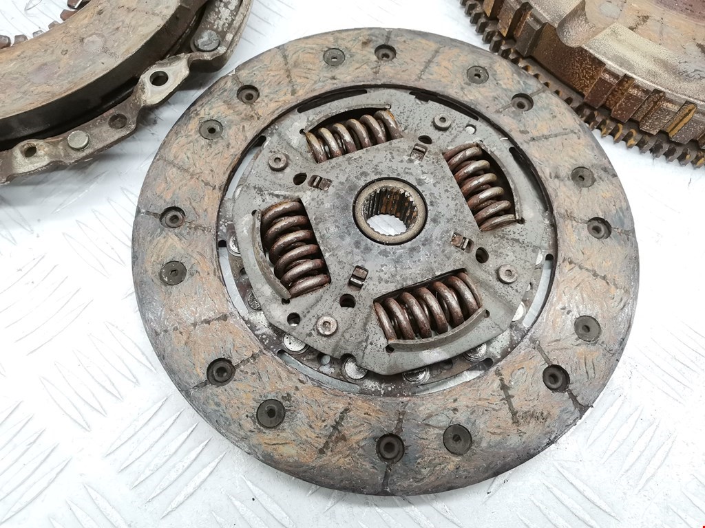 Маховик (демпфер сцепления) RENAULT Kangoo 2008-2021