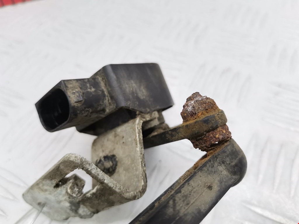 Датчик регулировки дорожного просвета BMW 5er 5 серия F10/F11/F07 2009-2017