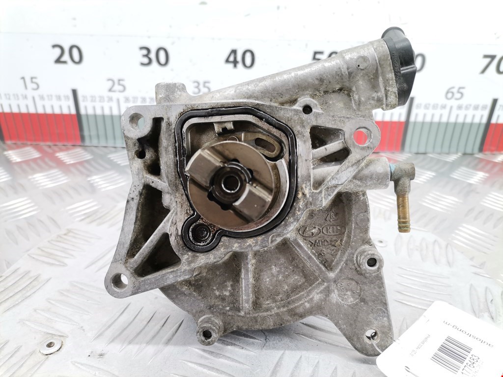 Насос вакуумный Hyundai Santa Fe 2 (CM) (2005-2012)