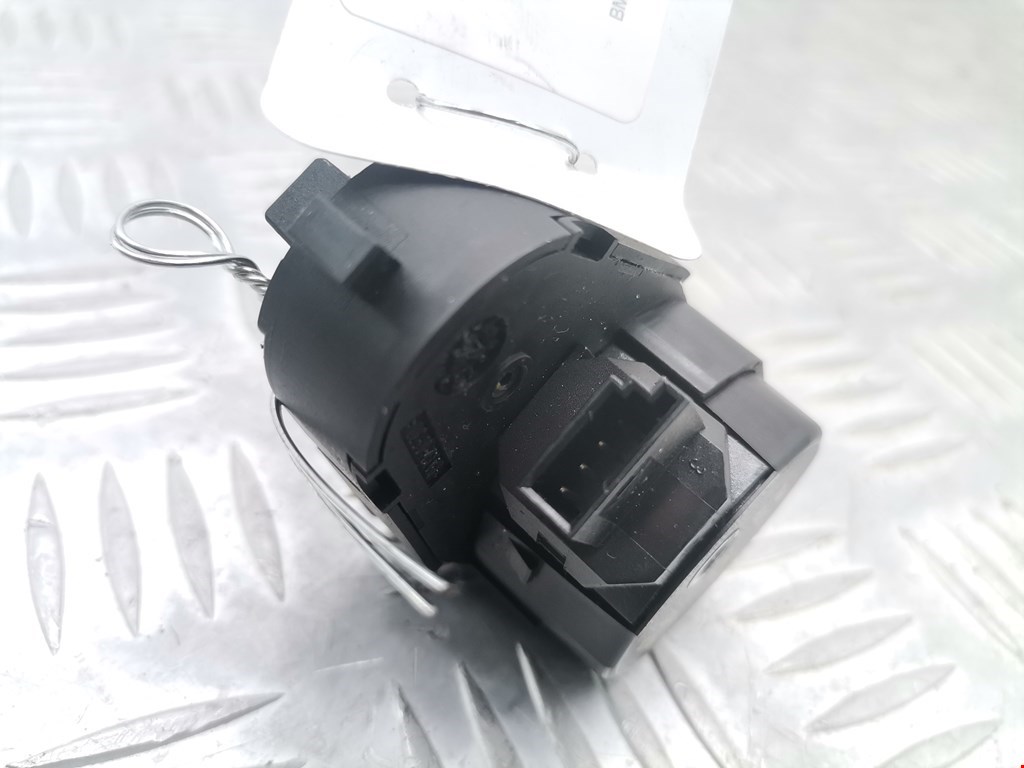 Моторчик заслонки печки BMW 7er 7 серия E65/E66 2001-2008