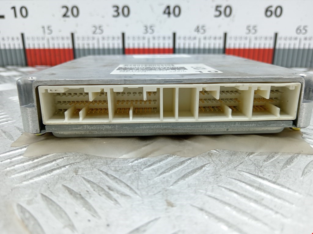 Блок управления двигателя (ЭБУ) TOYOTA Corolla E120 2001-2006