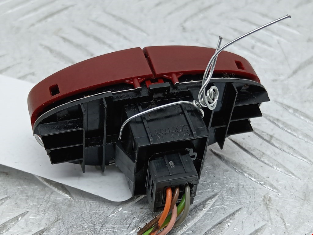 Кнопка аварийной сигнализации (аварийки) CITROEN Xsara Picasso 1999-2012