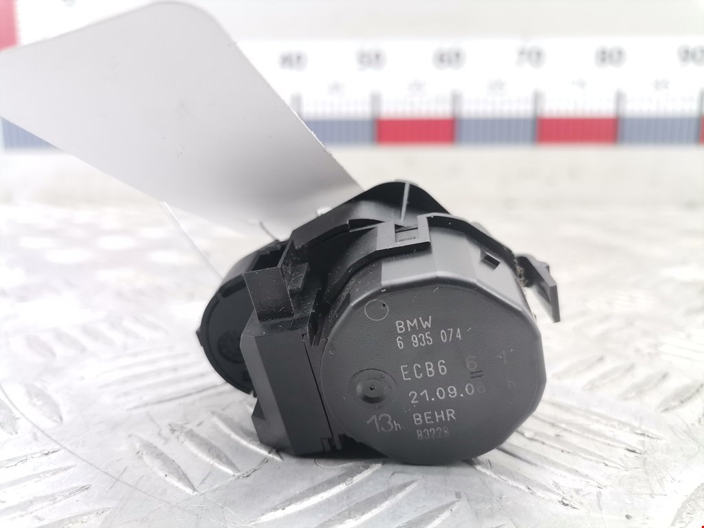 Моторчик заслонки печки BMW 7er 7 серия E65/E66 2001-2008