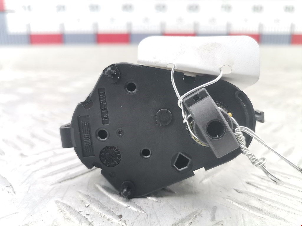 Моторчик заслонки печки BMW 7er 7 серия E65/E66 2001-2008