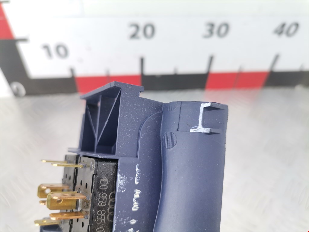 Блок управления стеклоподъемниками AUDI A4 B5 1995-2001