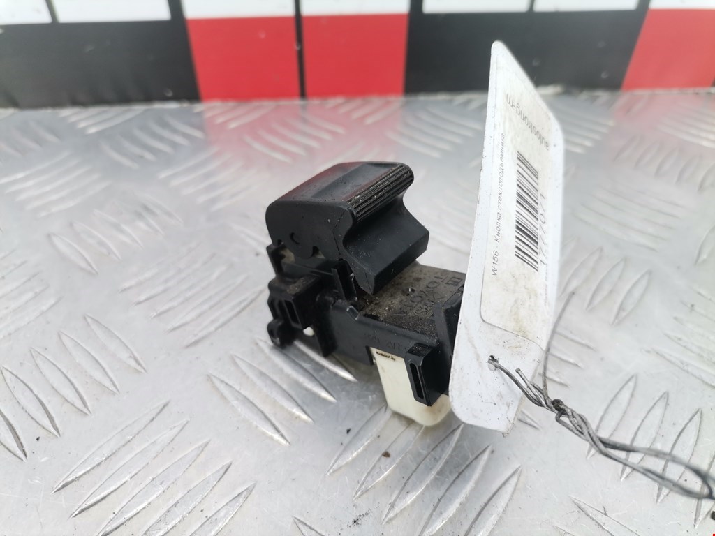 Кнопка стеклоподъемника TOYOTA RAV 4 XA30 2006-2012