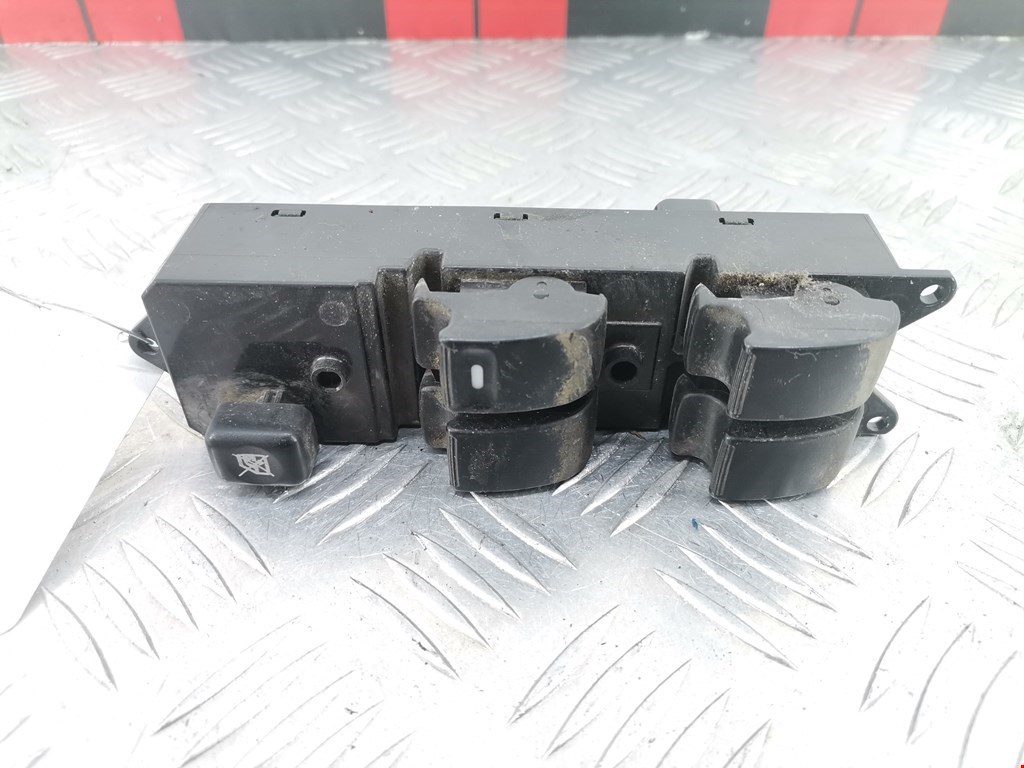 Блок управления стеклоподъемниками MITSUBISHI L200 KB 2006-2015