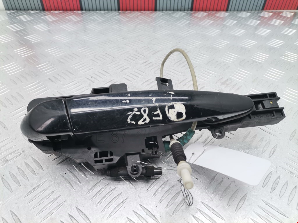 Ручка двери передней наружная правая BMW 1er E81\E87 2004-2011