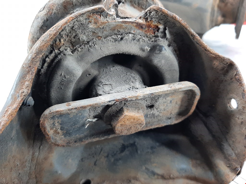 Ступица задняя правая MINI Hatch R50/R53 3-door 2001-2006