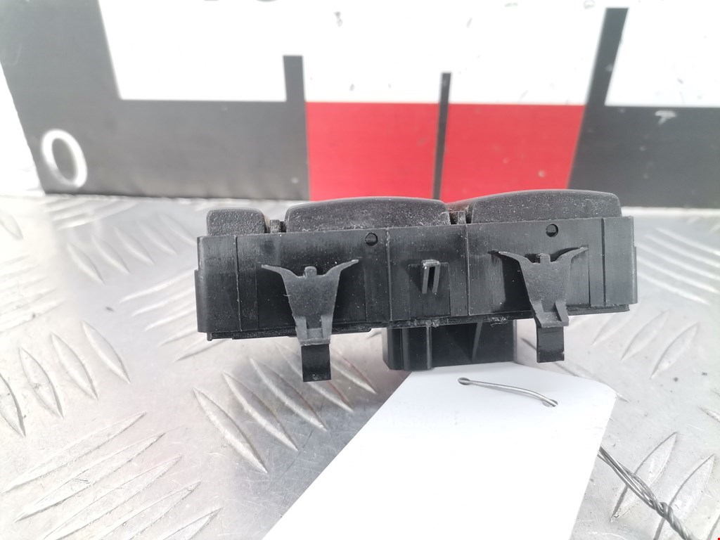 Блок управления стеклоподъемниками FORD Mondeo III 2000-2007