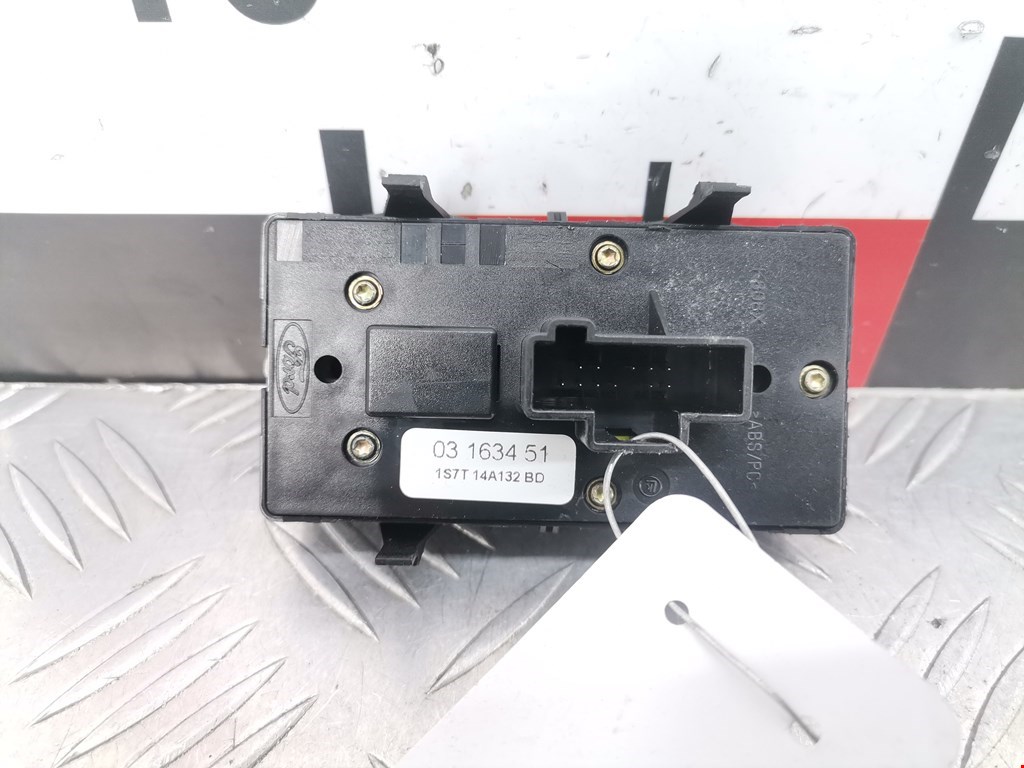 Блок управления стеклоподъемниками FORD Mondeo III 2000-2007