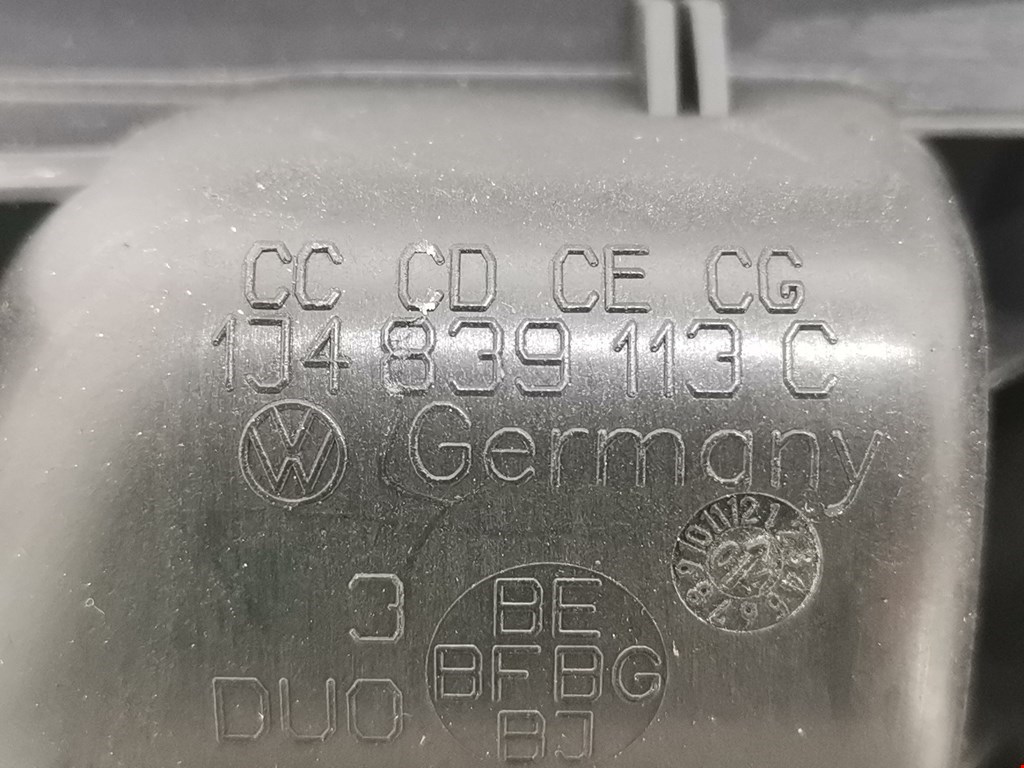 Ручка дверная задняя внутренняя левая VOLKSWAGEN Passat B5 1997-2005