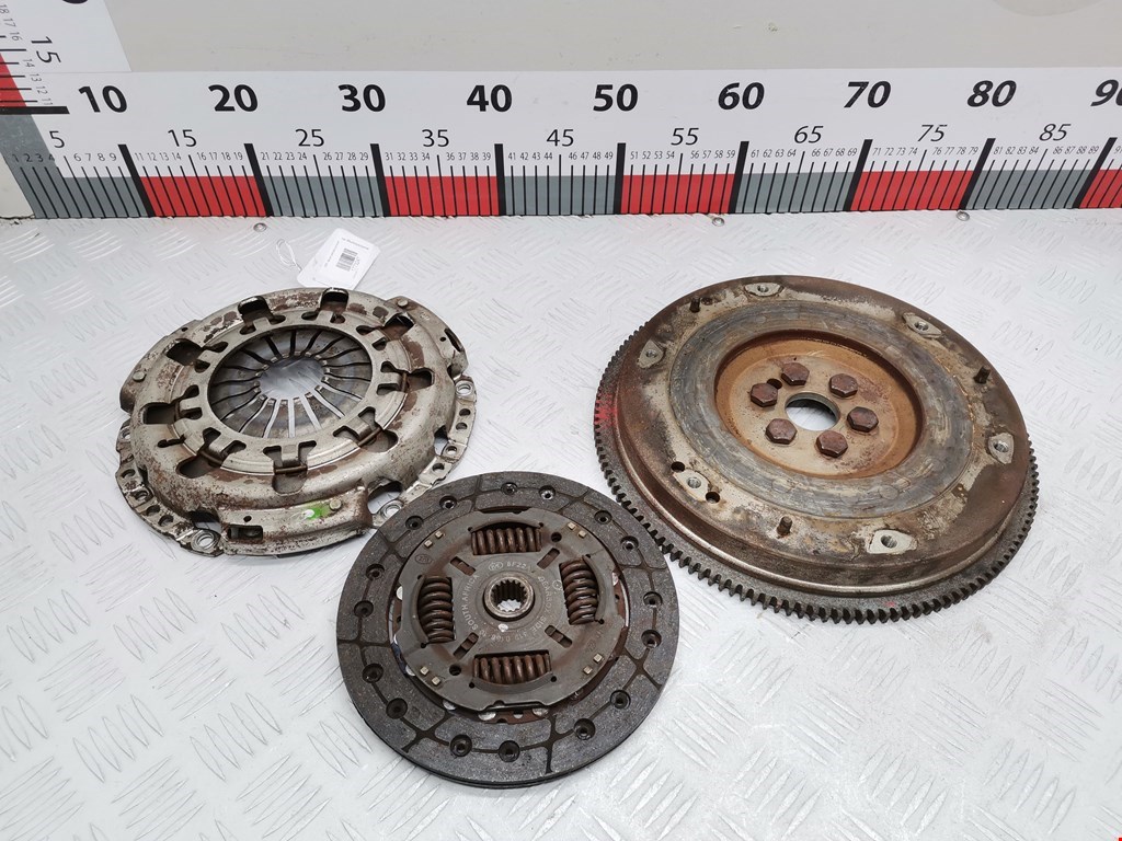 Маховик (демпфер сцепления) FORD Fusion 2002-2012