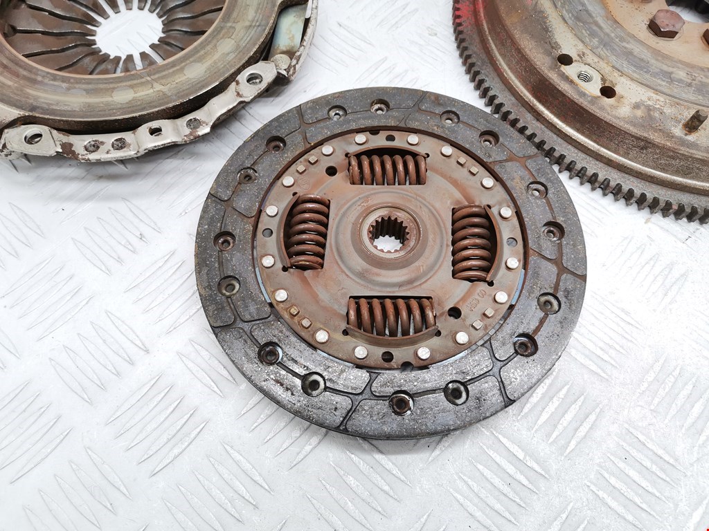 Маховик (демпфер сцепления) FORD Fusion 2002-2012