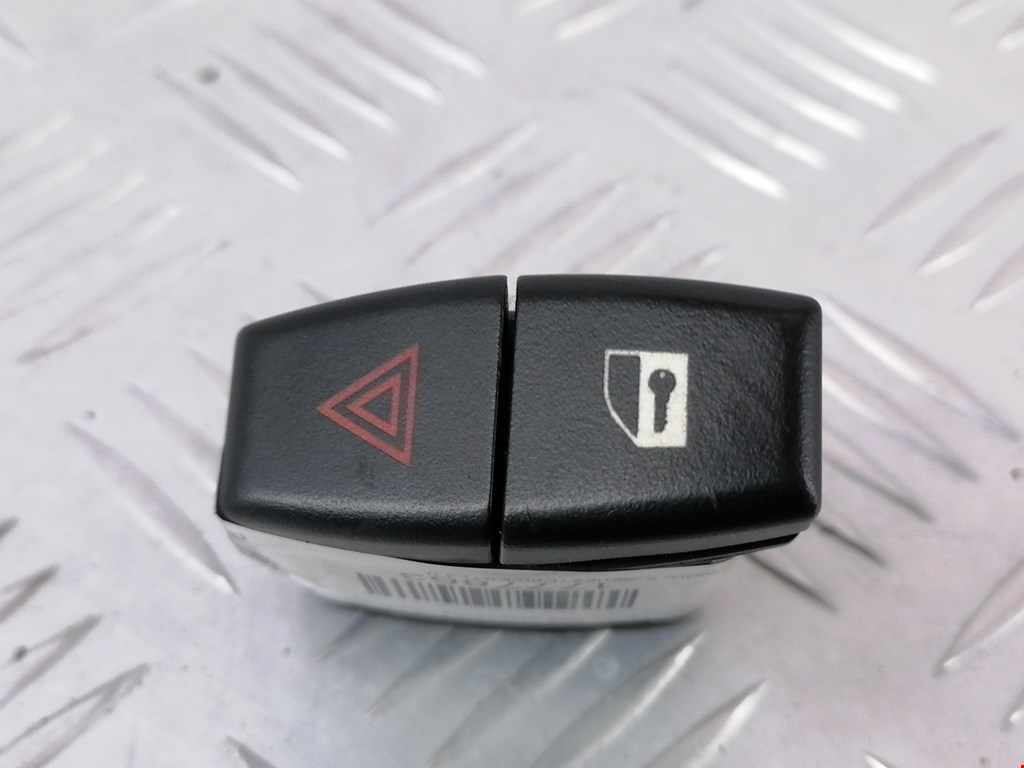 Кнопка аварийной сигнализации BMW 5-Series (E60/E61) (2003-2010)