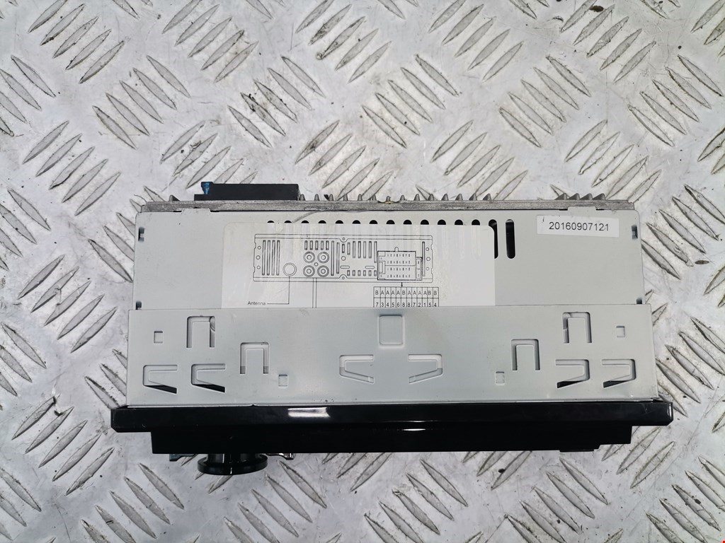 Магнитола VOLKSWAGEN Golf III 1991-1997