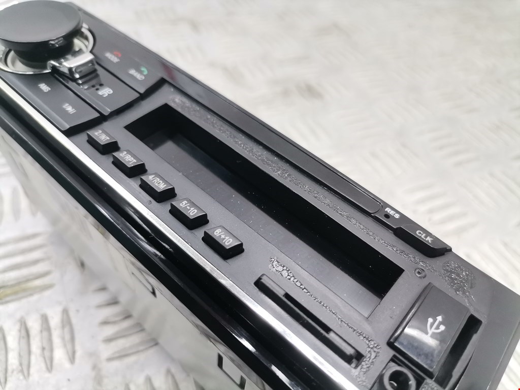 Магнитола VOLKSWAGEN Golf III 1991-1997