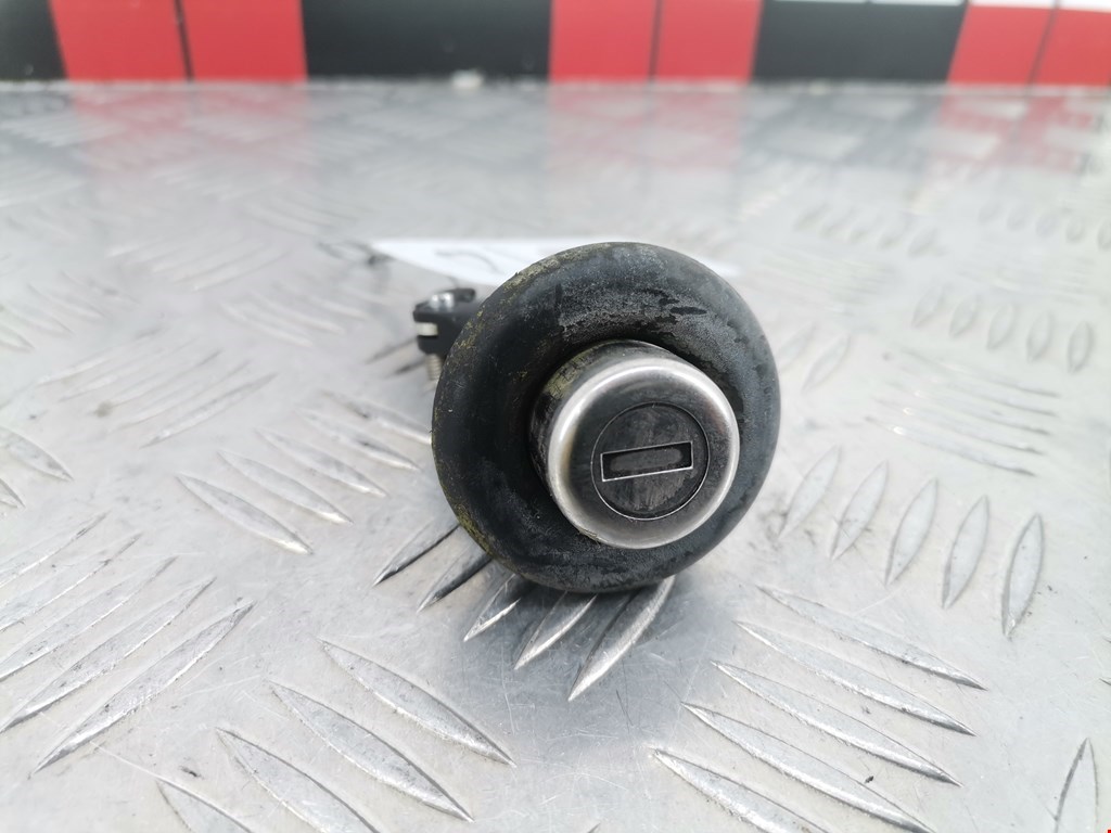 Ручка двери багажника наружная DACIA Sandero 2008-2012