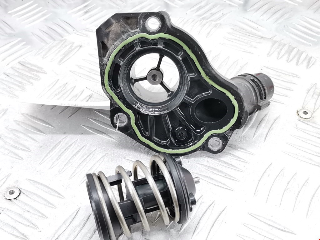 Корпус термостата BMW 5er 5 серия F10/F11/F07 2009-2017