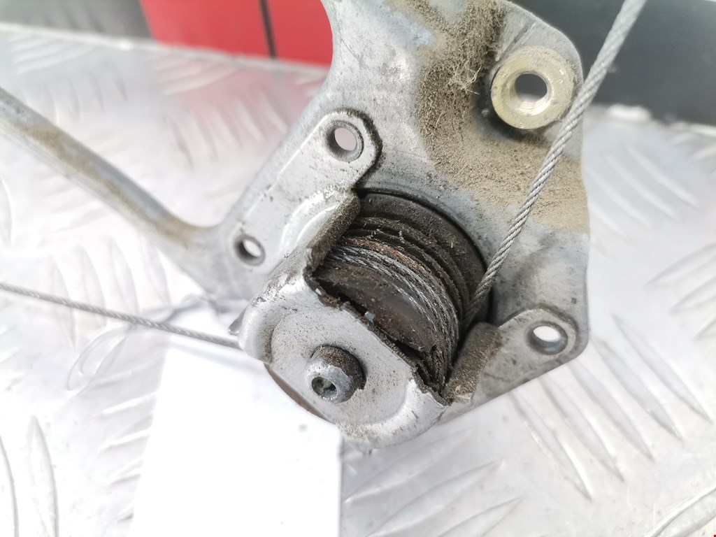 Стеклоподъемник задний правый FORD Focus I 1998-2005