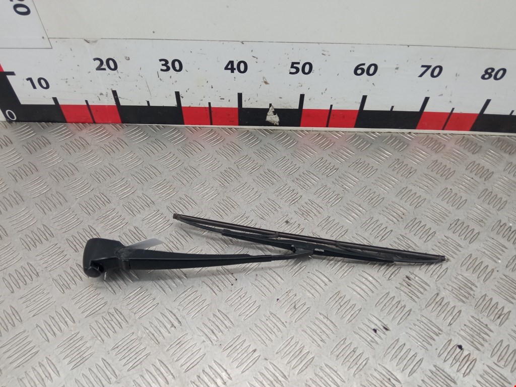 Поводок дворника задний (заднего) VOLKSWAGEN Passat B5 1997-2005