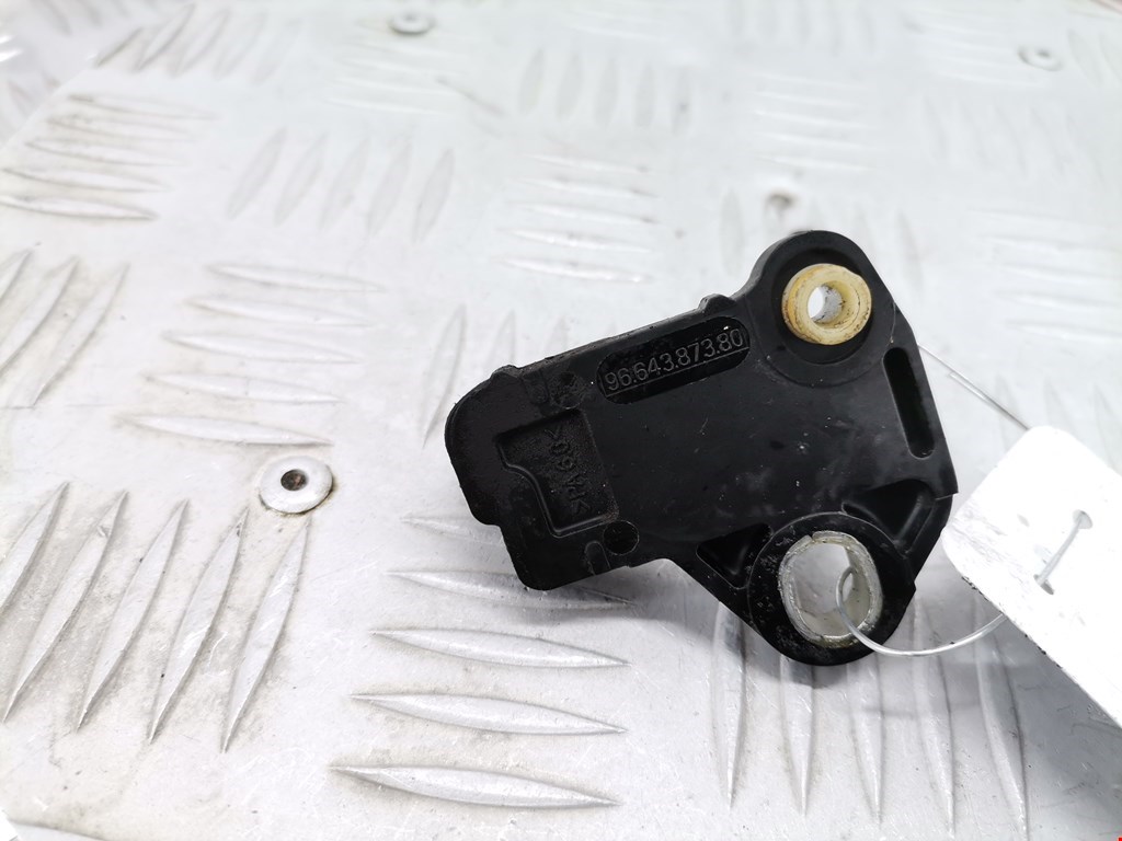 Датчик положения коленвала SUZUKI SX4 2006-2014