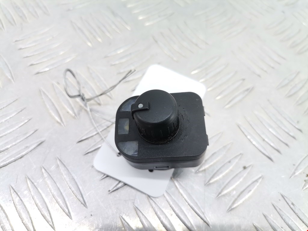 Блок управления зеркалами AUDI A6 C6 2004-2010