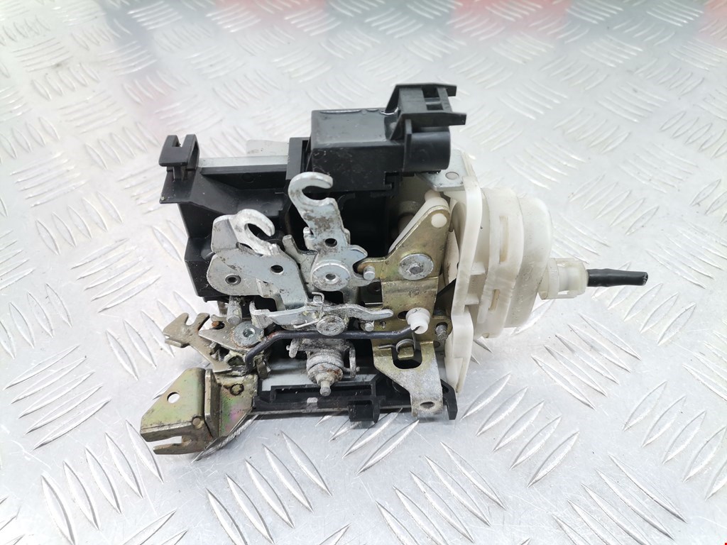 Замок двери передней правой AUDI A3 8L 1996-2003