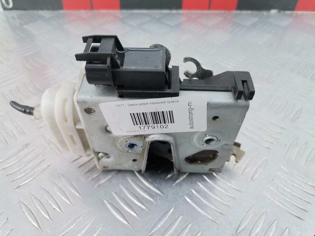 Замок двери передней правой AUDI A3 8L 1996-2003