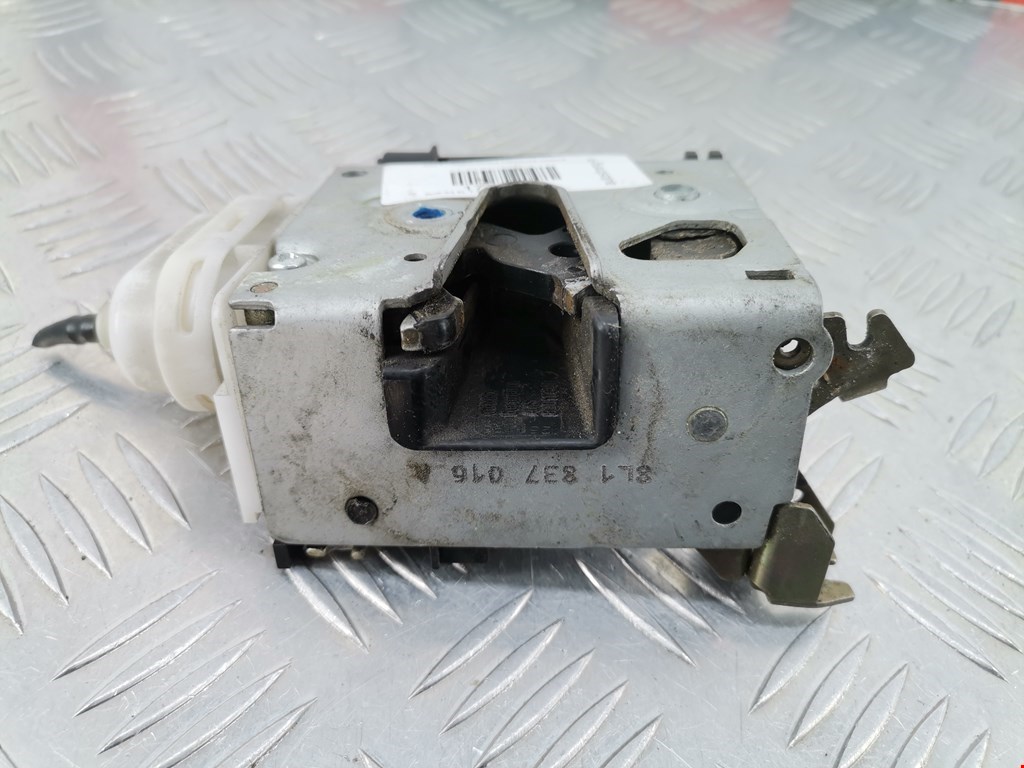 Замок двери передней правой AUDI A3 8L 1996-2003