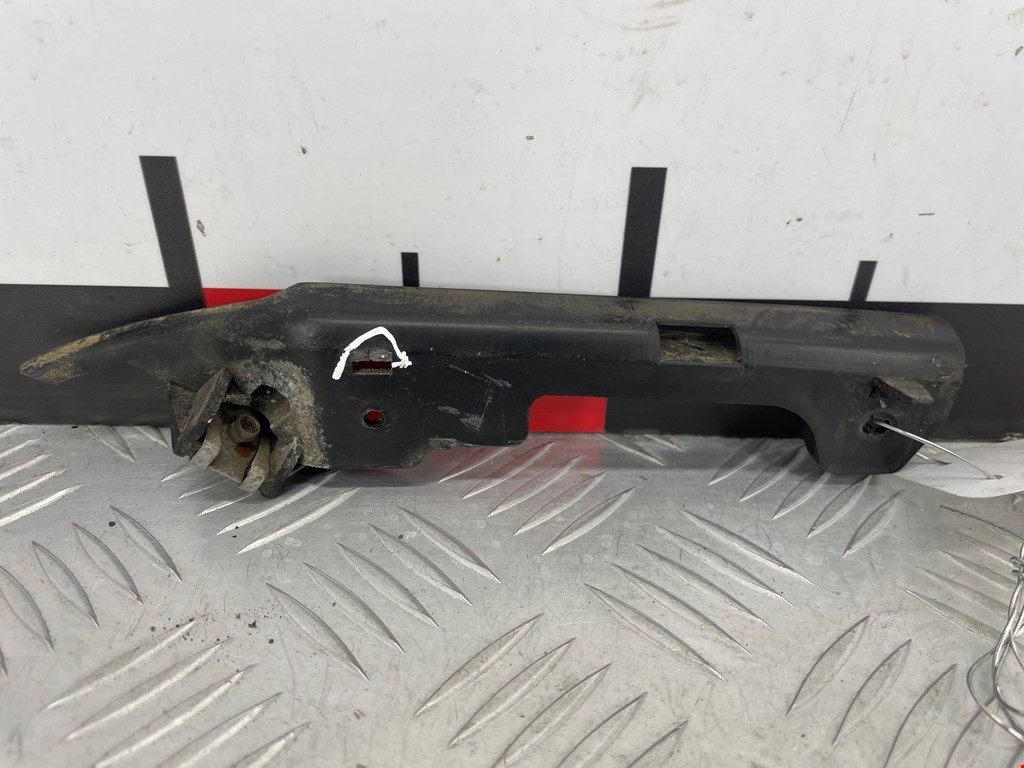 Кронштейн переднего бампера левый OPEL Astra G 1998-2005