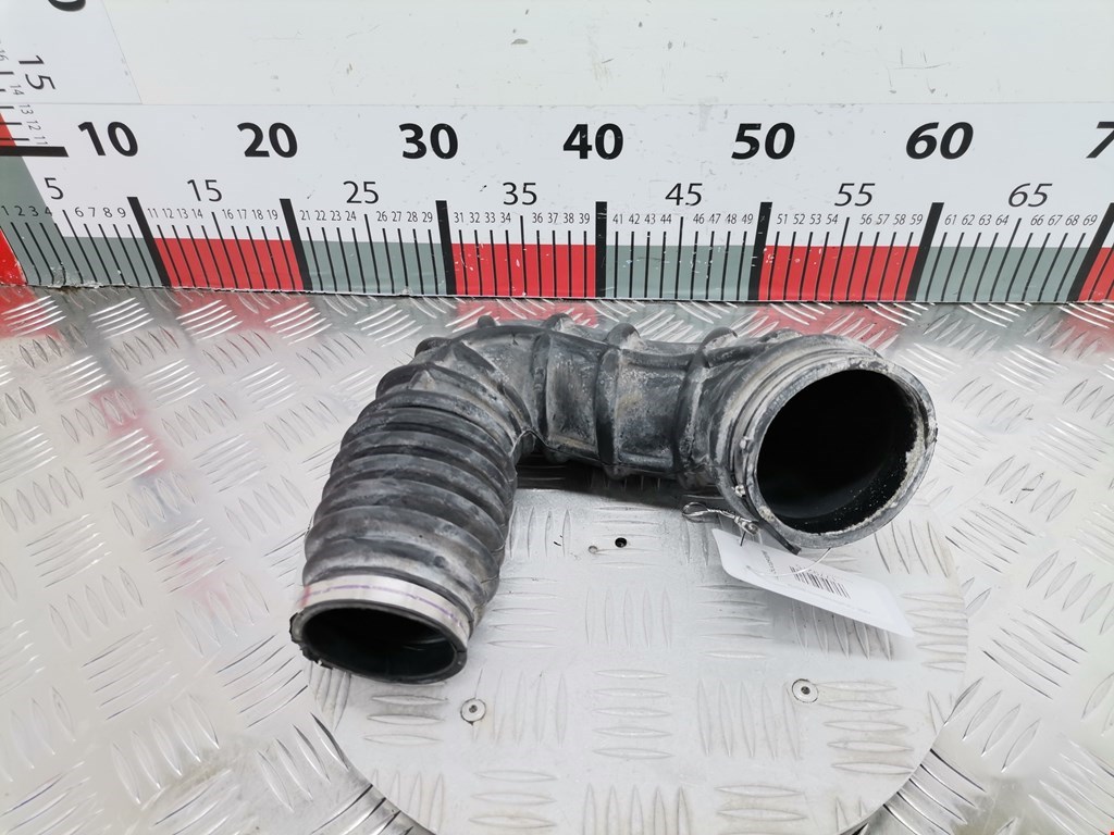 Патрубок воздушного фильтра FORD Fiesta 2001-2008