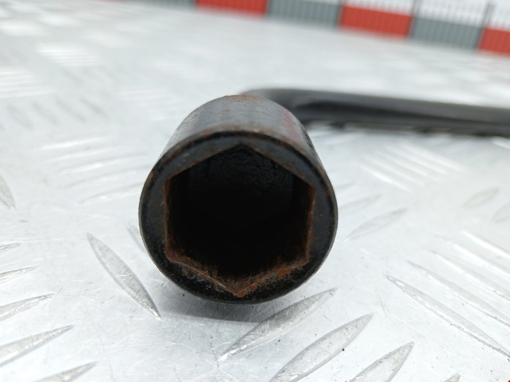 Ключ балонный LEXUS RX 300\330\350\400H 2003-2009