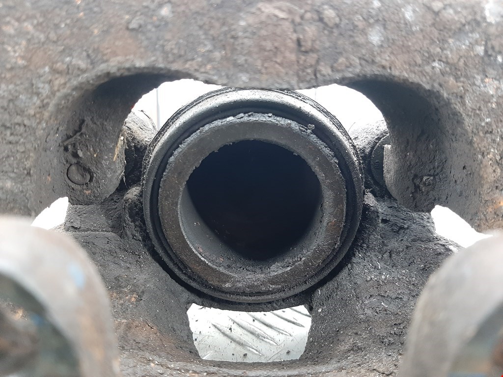 Суппорт передний правый JAGUAR XF X250 2007-2015