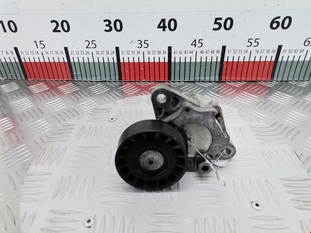 Натяжитель ремня генератора (приводного поликлинового ремня Hyundai i20 1 (2008-2014)