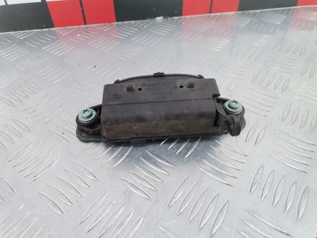 Ручка двери задней наружная левая AUDI A4 B5 1995-2001