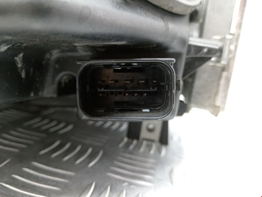 Фара левая BMW 7er 7 серия F01/F02/F04 2008-2015