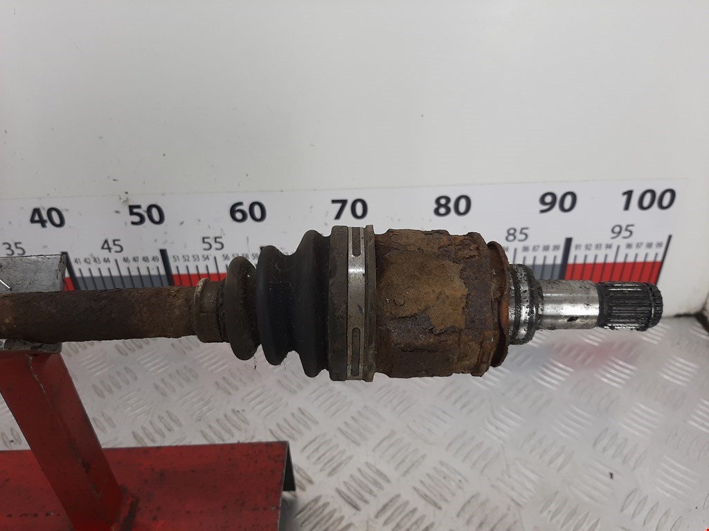 Полуось (привод, приводной вал) задняя правая TOYOTA RAV 4 XA30 2006-2012