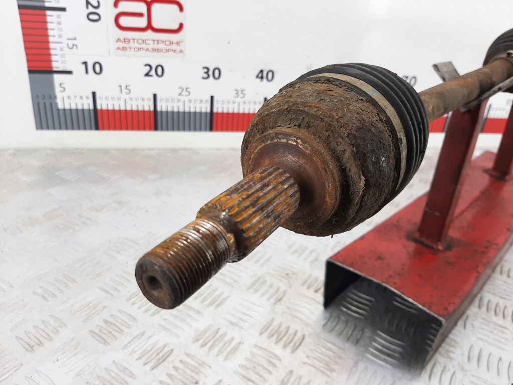 Полуось (привод, приводной вал) передняя правая NISSAN Note E11 2005-2014