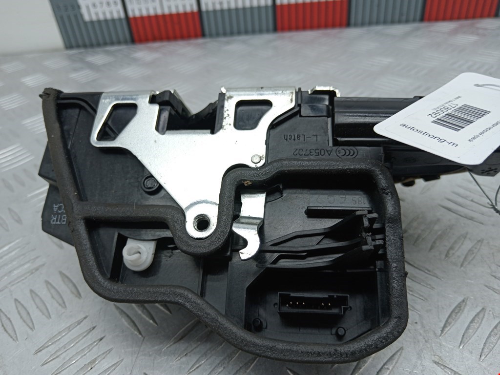 Замок двери передней правой BMW 7er 7 серия F01/F02/F04 2008-2015