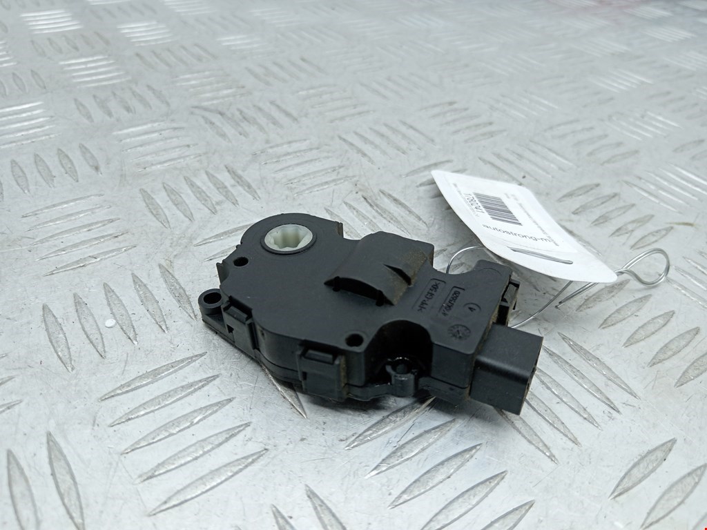 Моторчик заслонки печки BMW 1er E81\E87 2004-2011