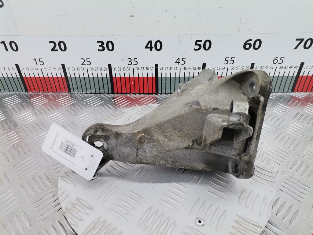 Кронштейн (крепление лапа) двигателя BMW 1-Series (E81/E82/E87/E88) (2004-2014)