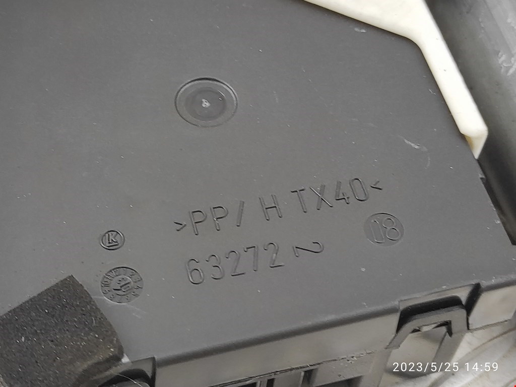 Стеклоподъемник передний правый VOLKSWAGEN Golf V 2003-2009