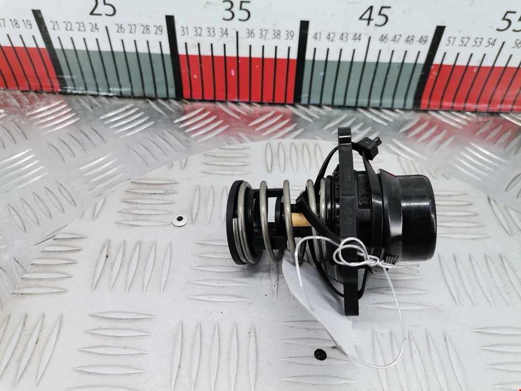 Корпус термостата BMW 1er E81\E87 2004-2011