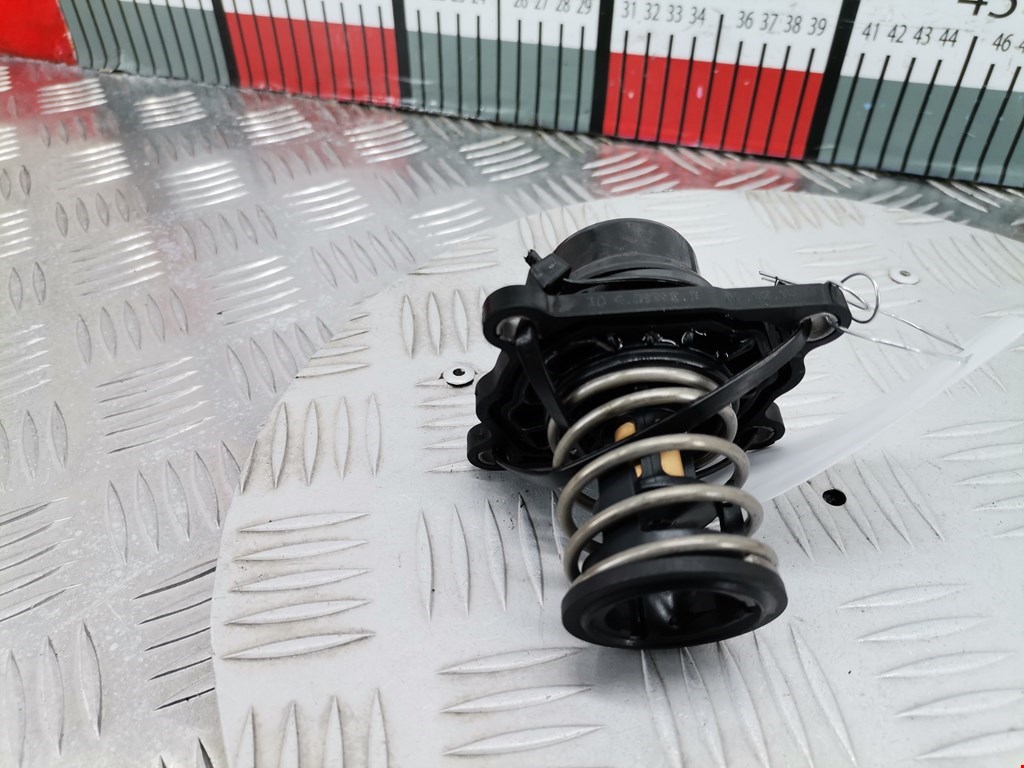 Корпус термостата BMW 1er E81\E87 2004-2011