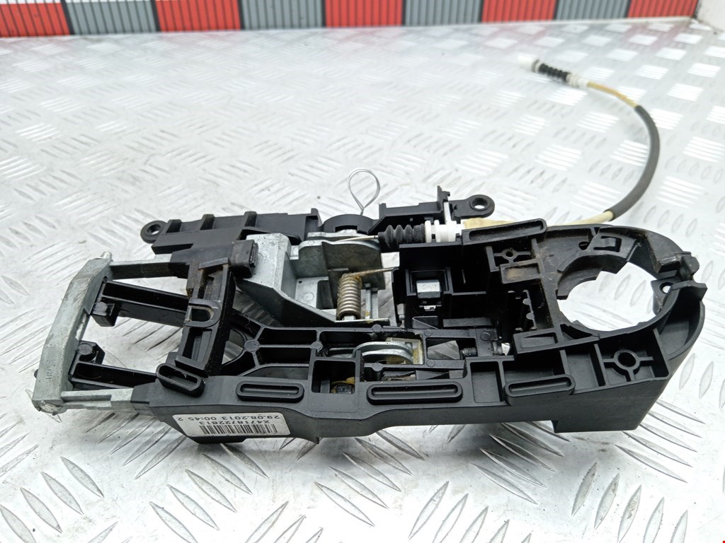 Кронштейн ручки BMW 7er 7 серия F01/F02/F04 2008-2015